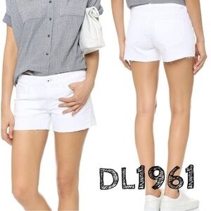DL1961 Renee Stretch Smart Denim, Frayed Denim Shorts, White Size 30